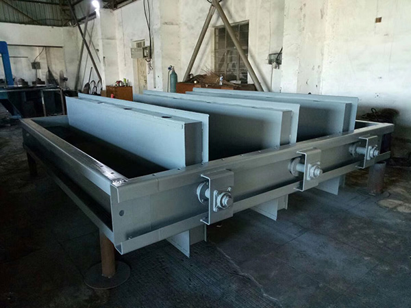 解体三轴方风门